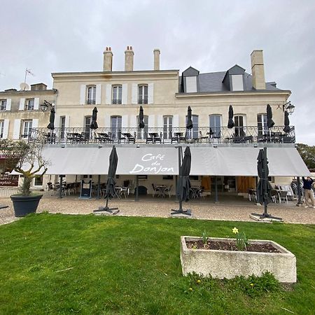 Appartement Face Au Donjon Pons Exterior photo